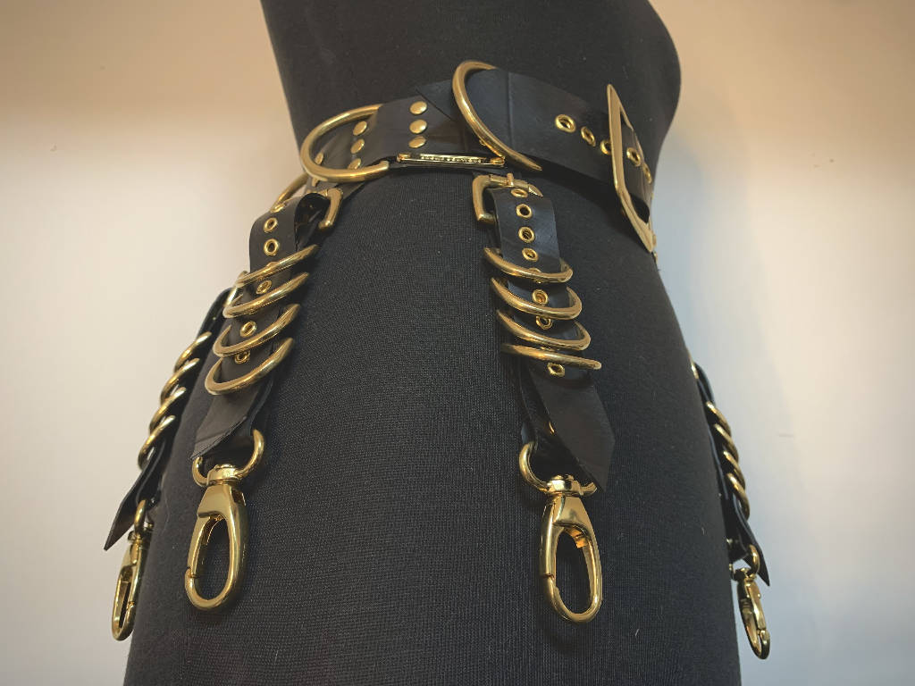 Black Rubber Ursus Suspender Belt