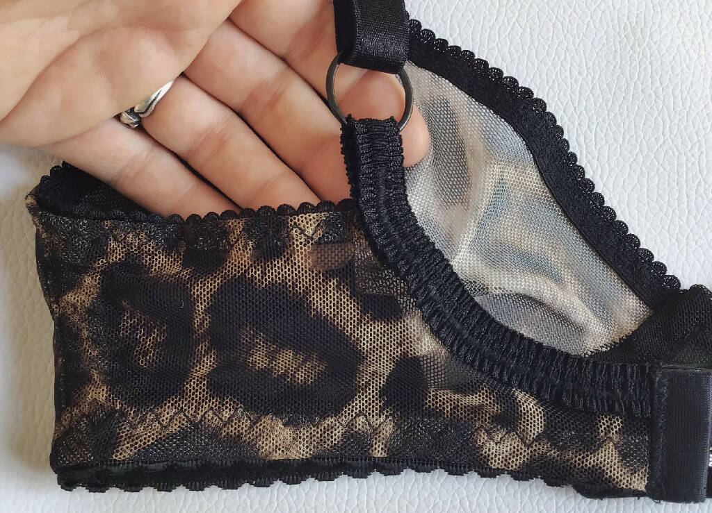 The TOUCH soft cup wire free bra