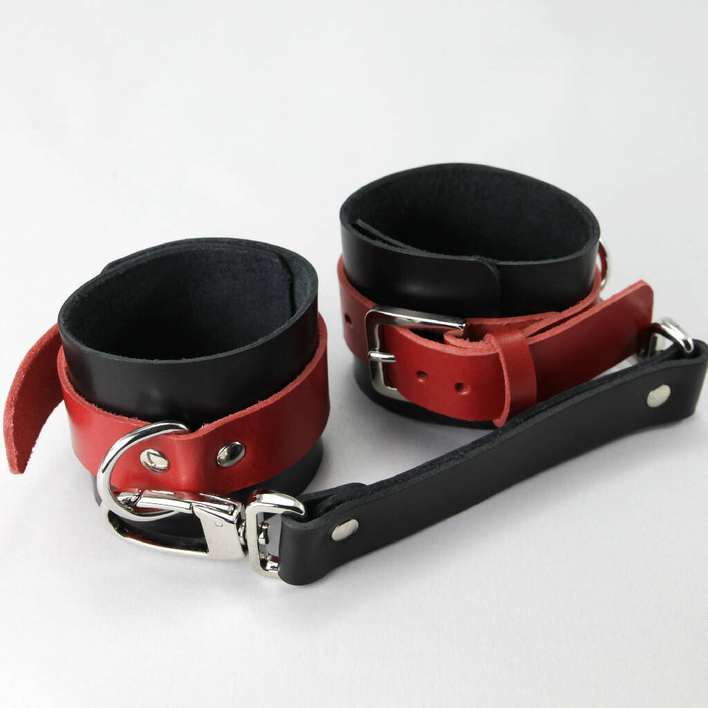 Leather Cuffs Black/Red