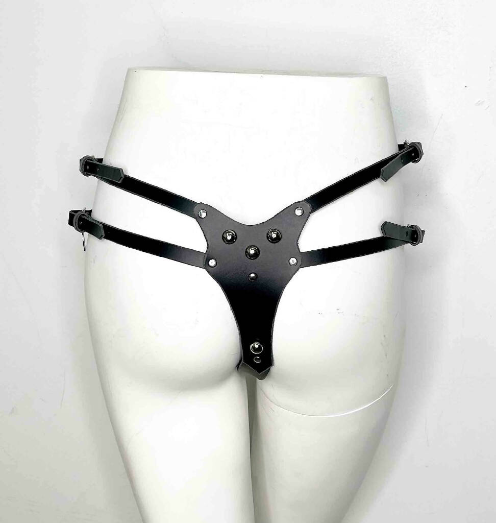 Sierra Leather Harness Thong Panty