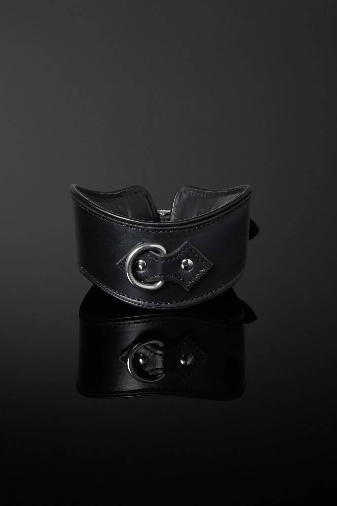 House_of_SXN_Servage_Classic_Posture_Collar_Low_Main_2