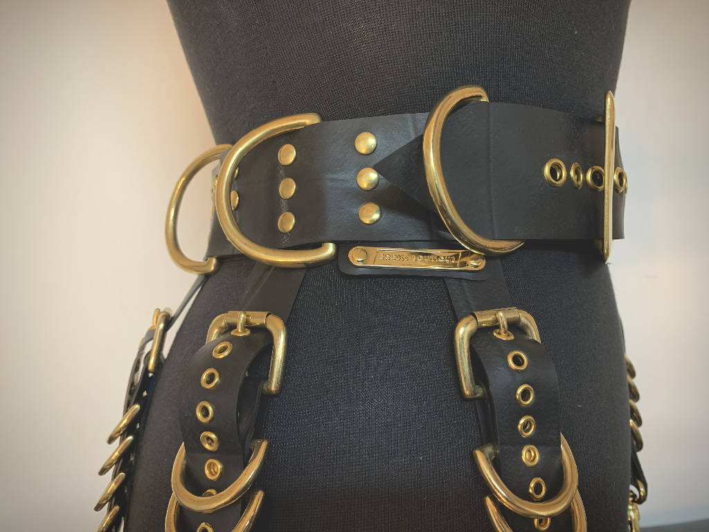 Black Rubber Ursus Suspender Belt